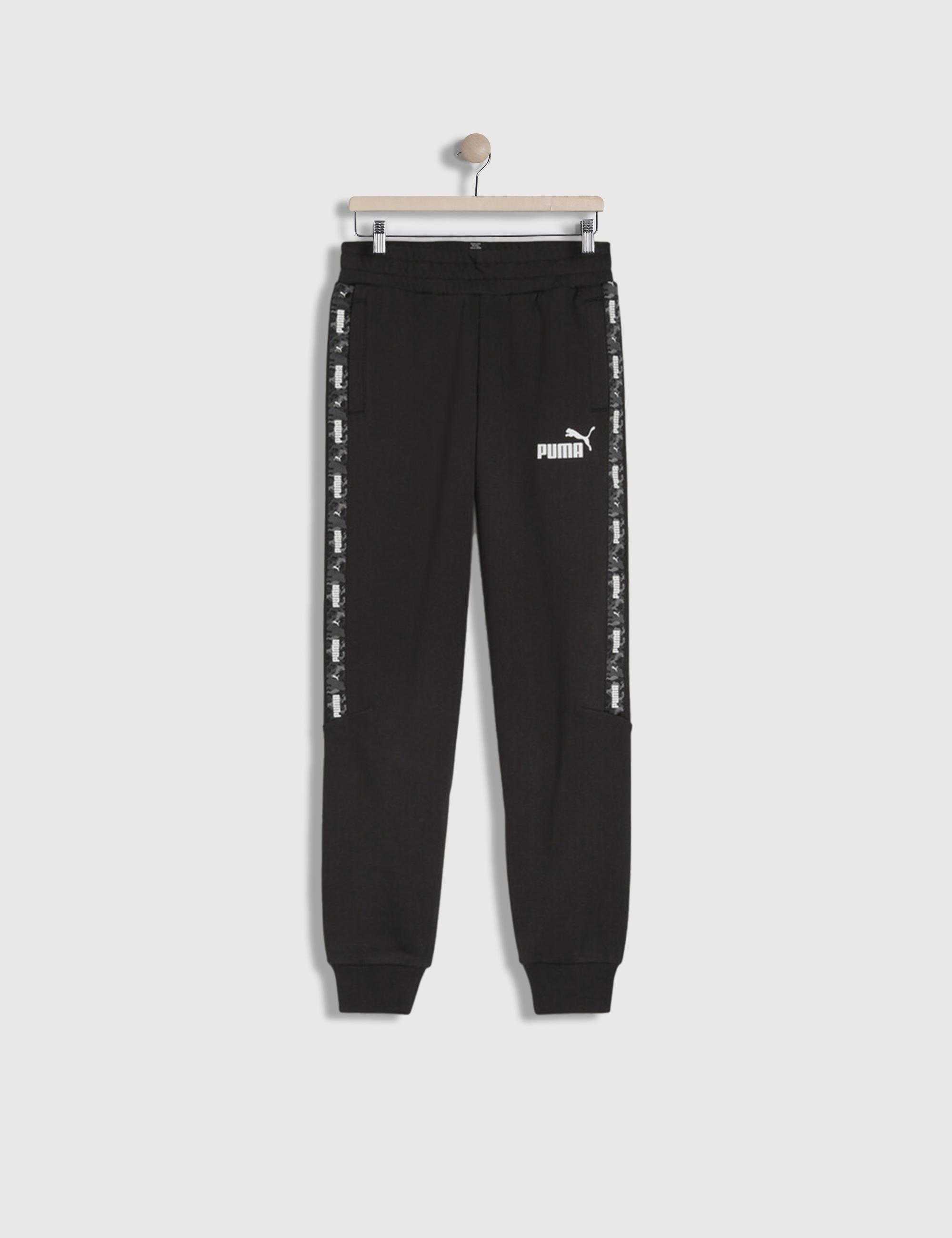 PUMA SPODNIE ESS TAPE CAMO SWEATPANTS TR B PUMA BLACK